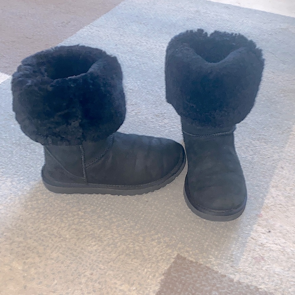 Uggs Australia Classic Tall Essential Boots